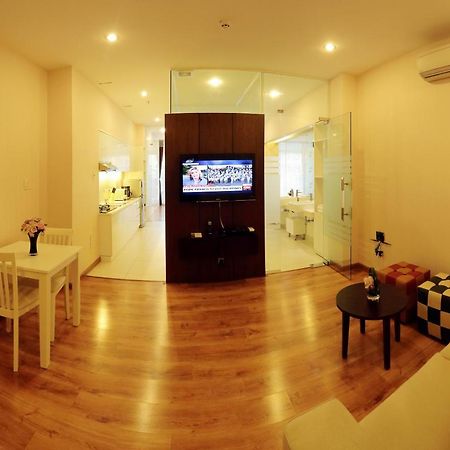 Mcgallery Art - Lucky Residence Suite'S & Apartments Хошимин Екстериор снимка