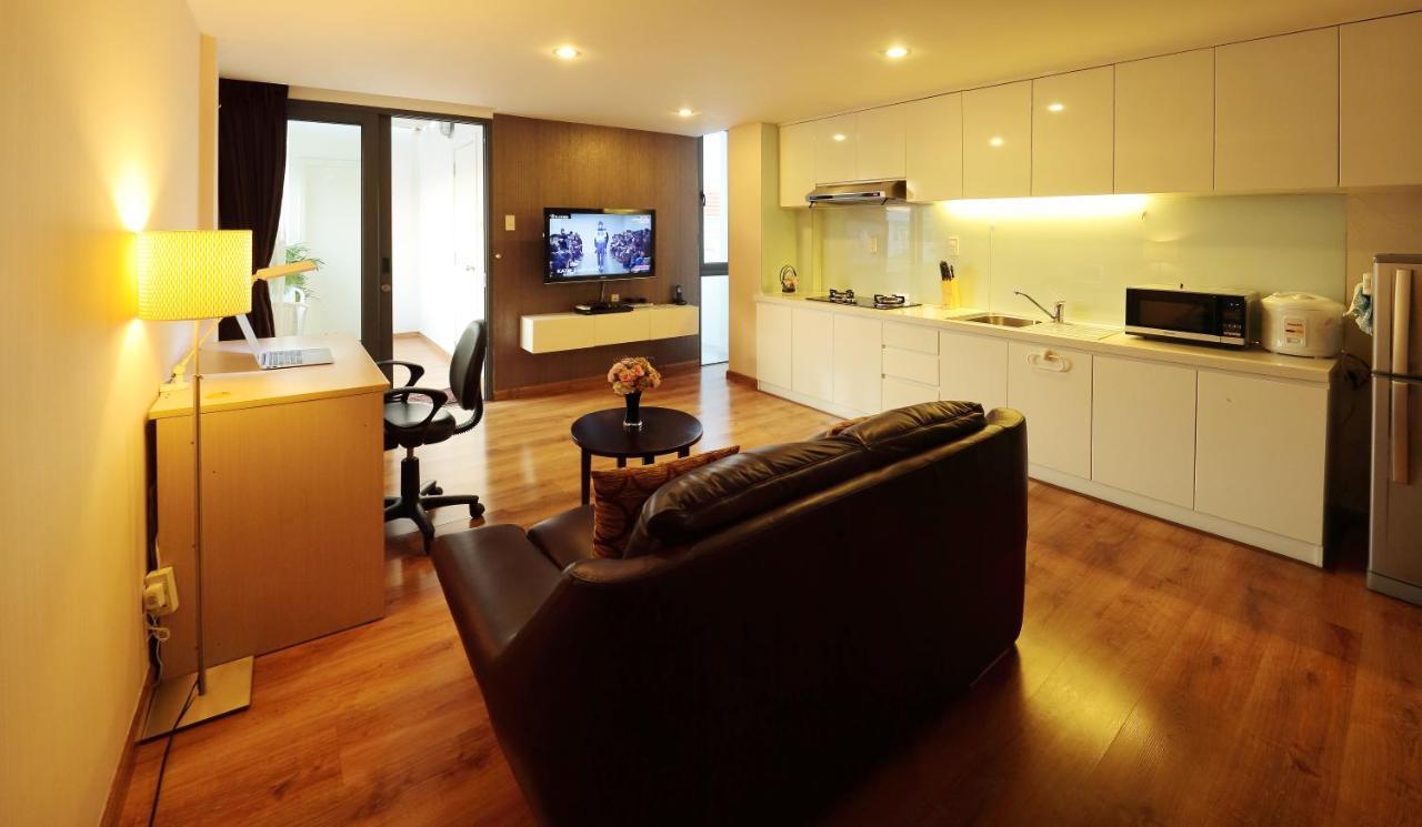 Mcgallery Art - Lucky Residence Suite'S & Apartments Хошимин Екстериор снимка